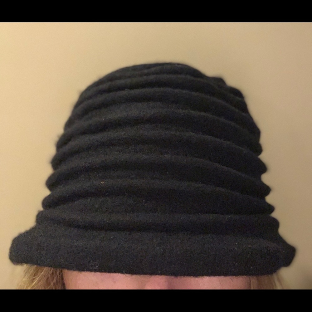 Hat - Picture 2 of 6